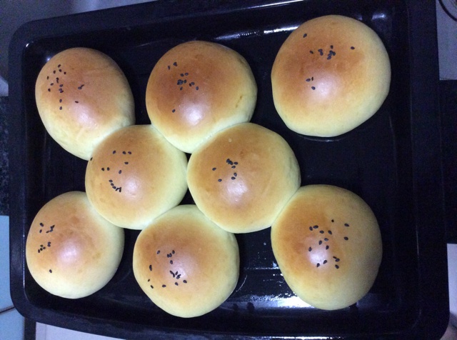 脆底蜂蜜小面包
