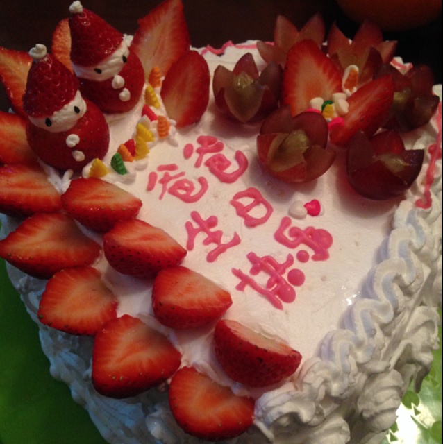 草莓戚风生日蛋糕