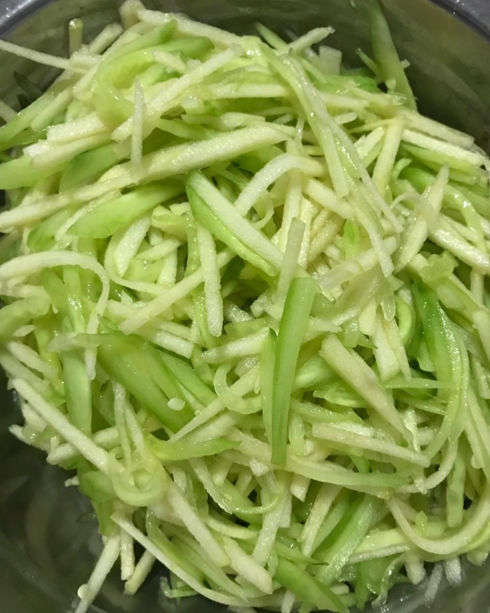 苹果黄瓜拌(哈密瓜味)