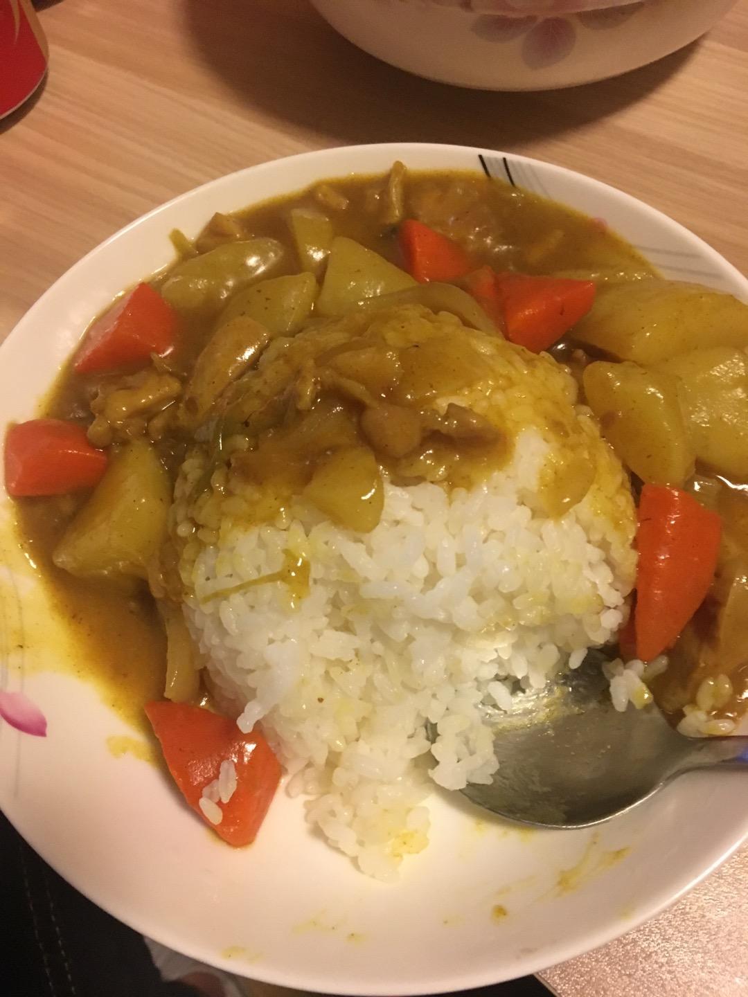 咖喱鸡肉饭