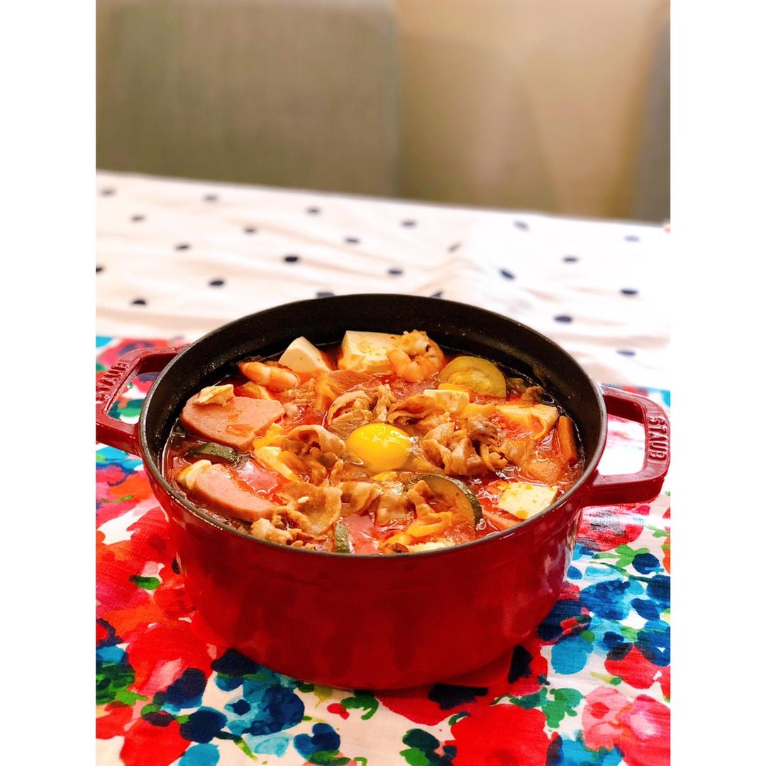 五花肉泡菜豆腐锅
