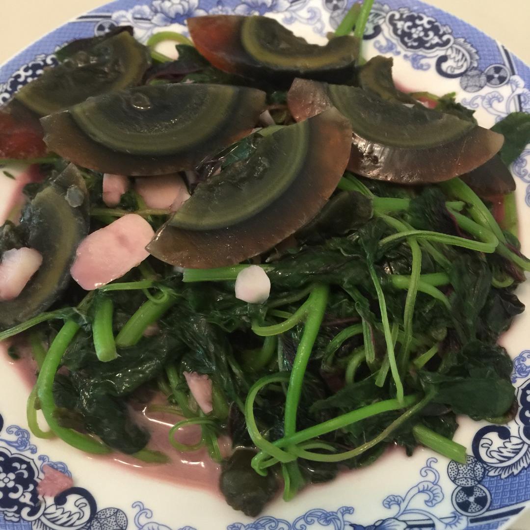皮蛋苋菜煲