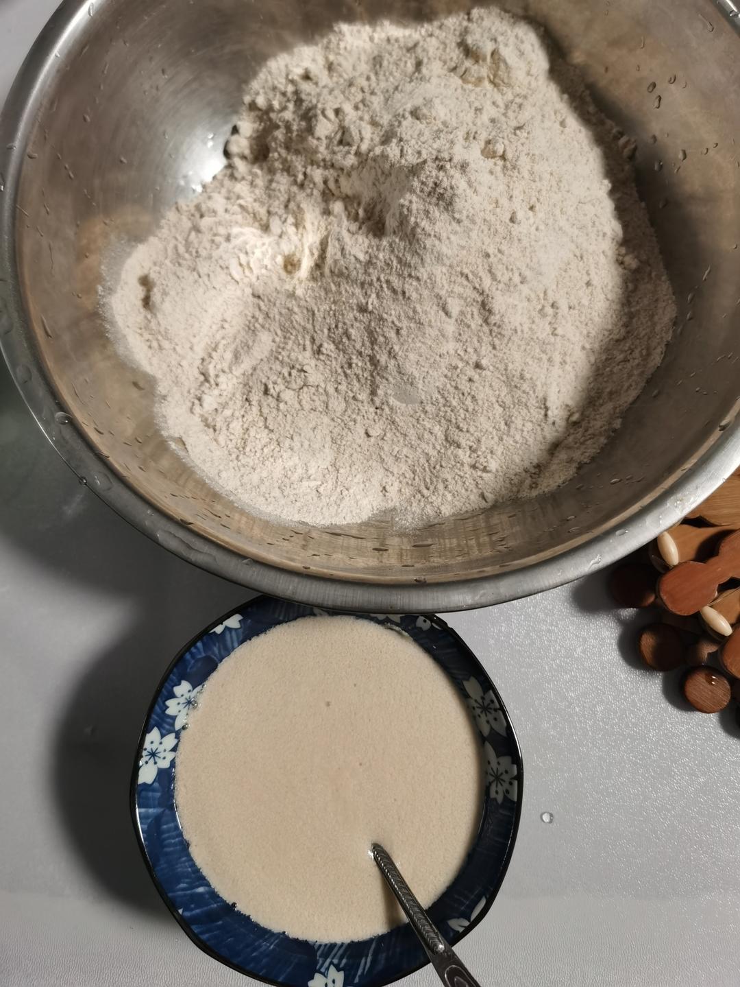 纯奶手撕吐司的做法 步骤1