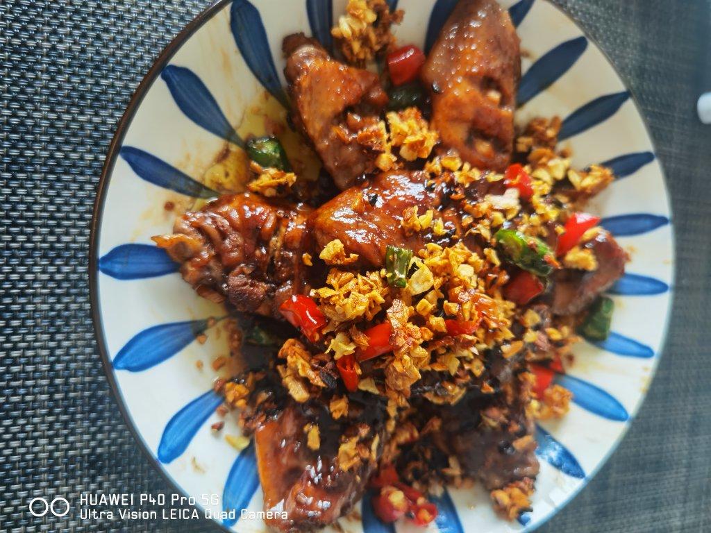 不要再可乐鸡翅了，求求你试试蒜香鸡翅吧，香味捅破天花板！