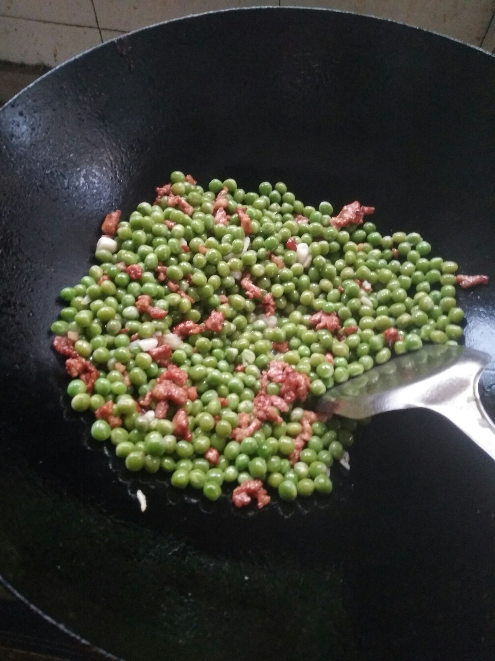 豌豆肉末的做法 步骤3