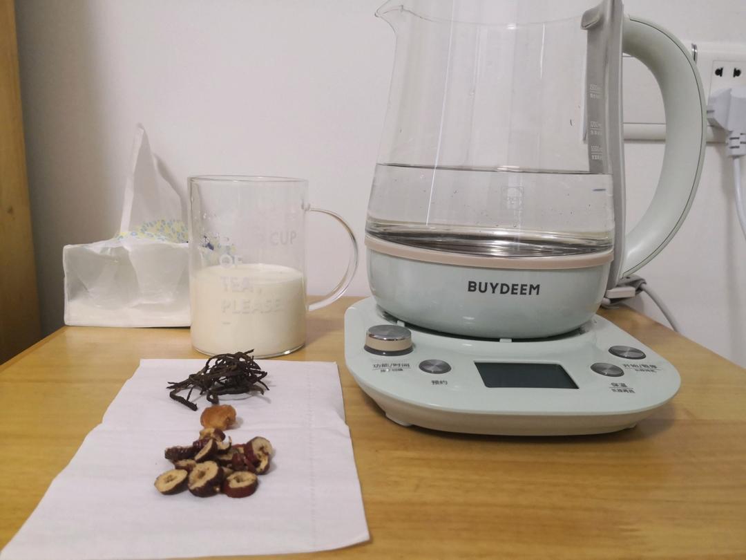 银耳枸杞红枣【3月北鼎养生壶食谱】