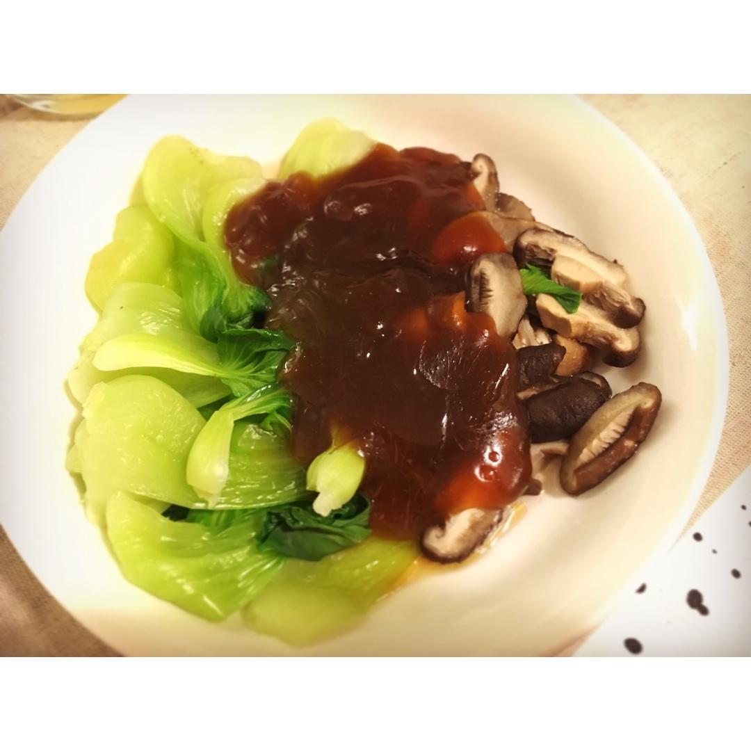 浇汁香菇油菜