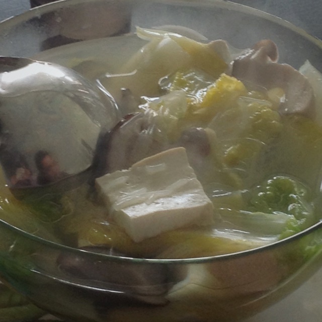 香菇白菜豆腐粉丝煲