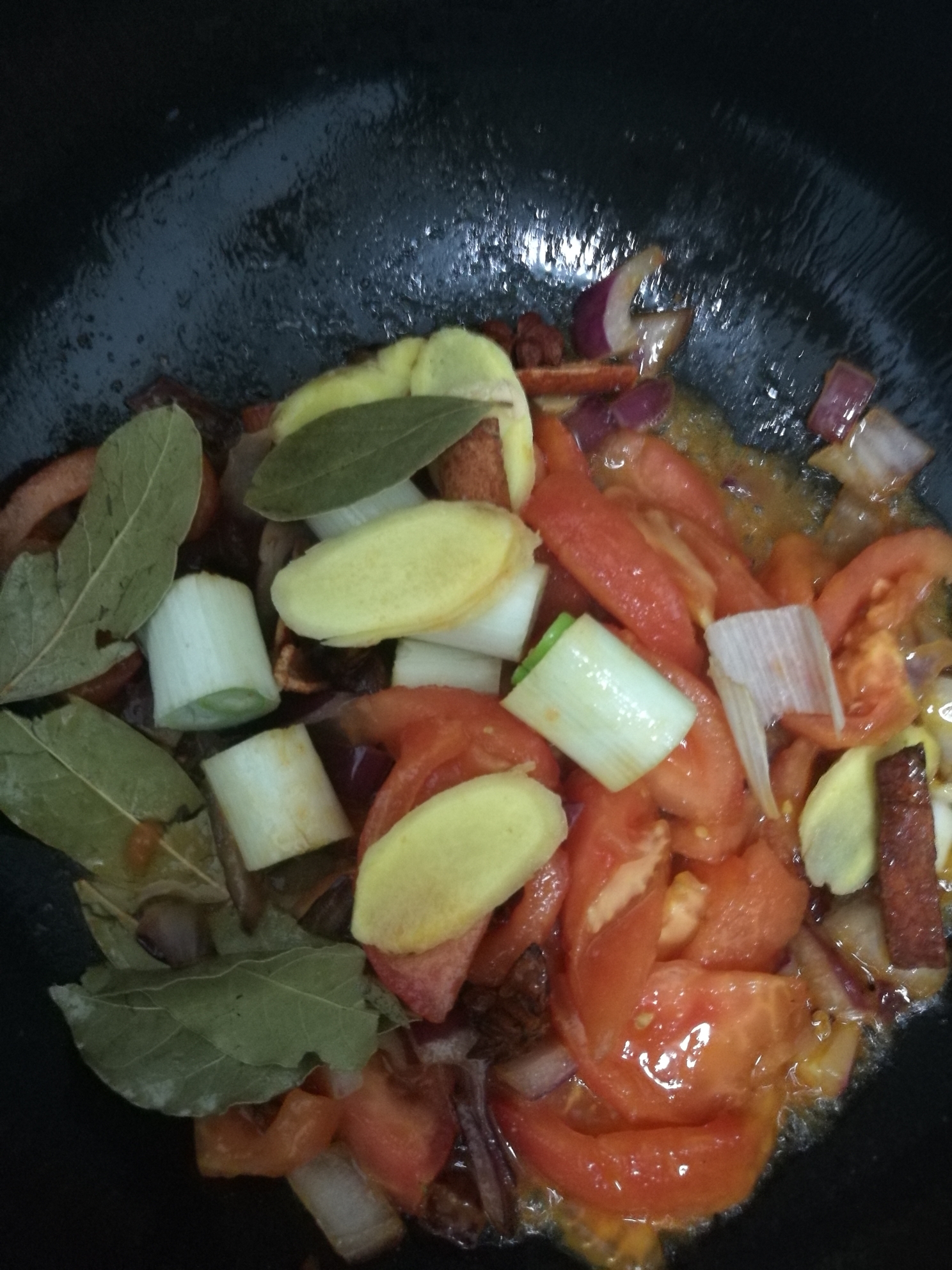 番茄土豆牛腩煲的做法 步骤8