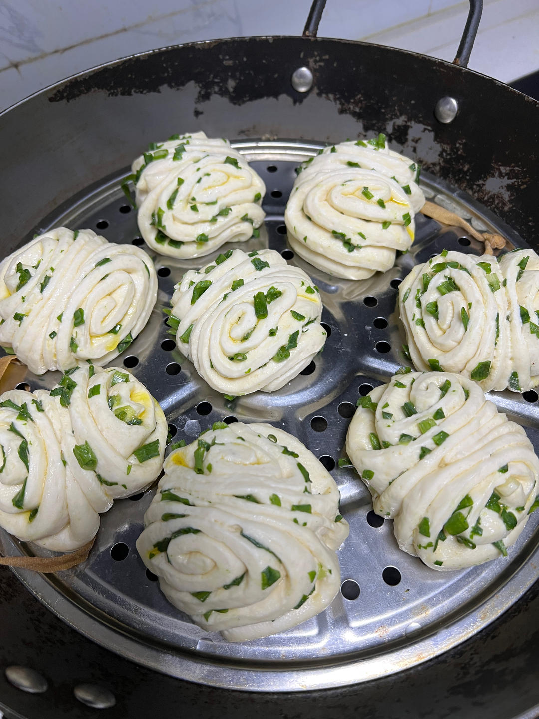 🌺椒盐葱香花卷🌺（操作简单，好吃又好看）