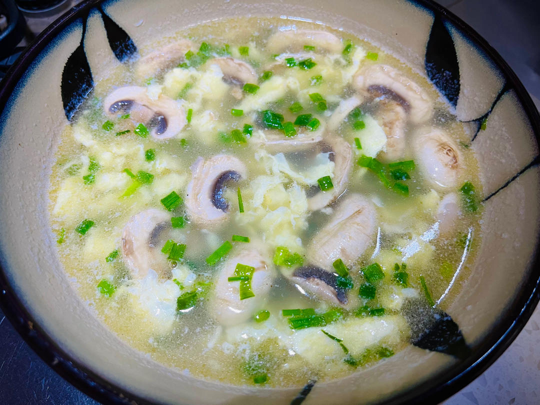 明明是素汤 却鲜得像鸡汤一样的「口蘑汤」