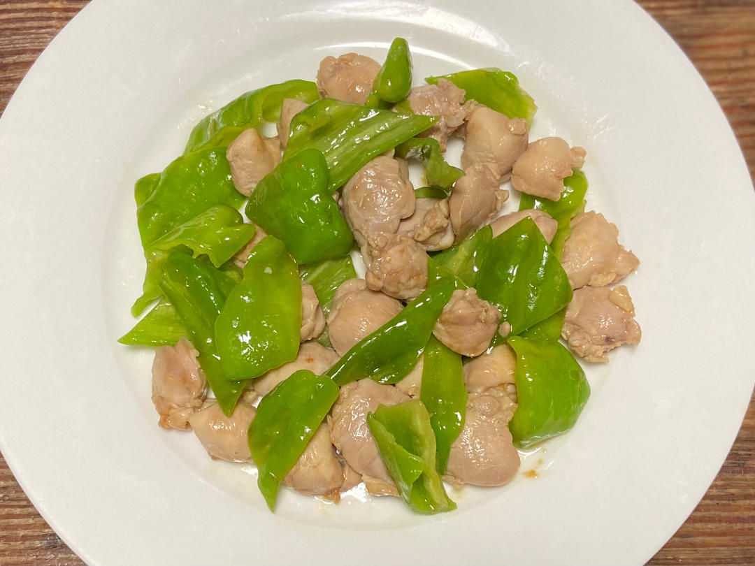 青椒鸡腿肉的做法