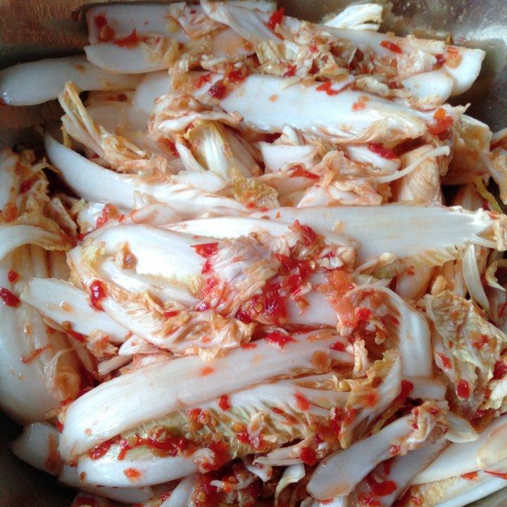 饭店一天能卖五十斤的辣白菜