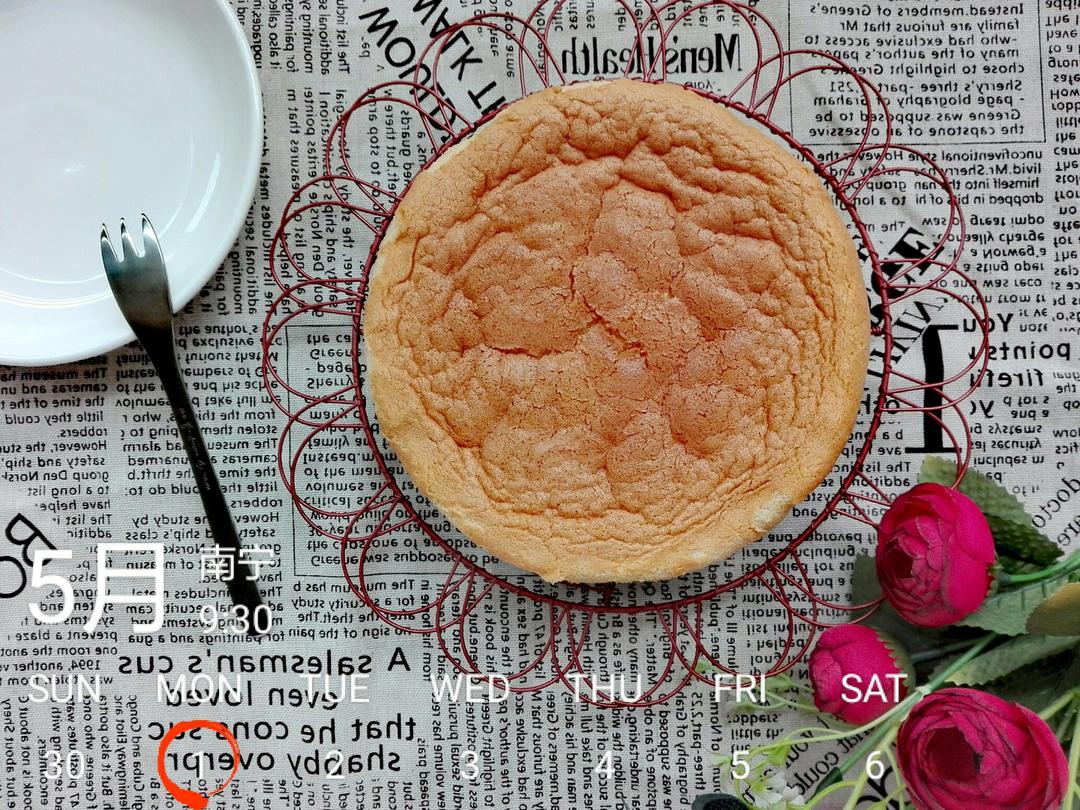 超简单完美戚风蛋糕（6寸2蛋）附打发、翻拌、脱模视频