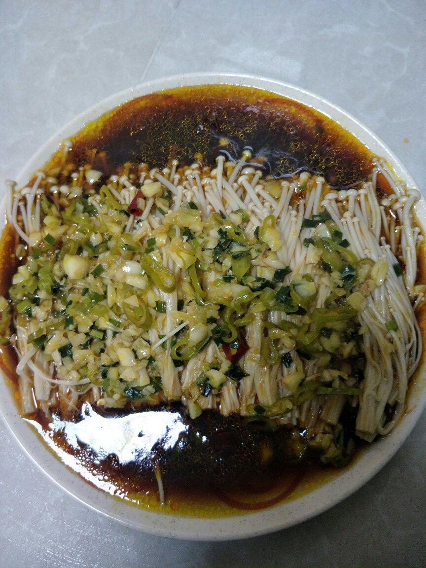 蒜蓉蒸金针菇