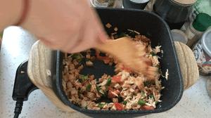 时蔬鸡胸炒魔芋米的做法 步骤2