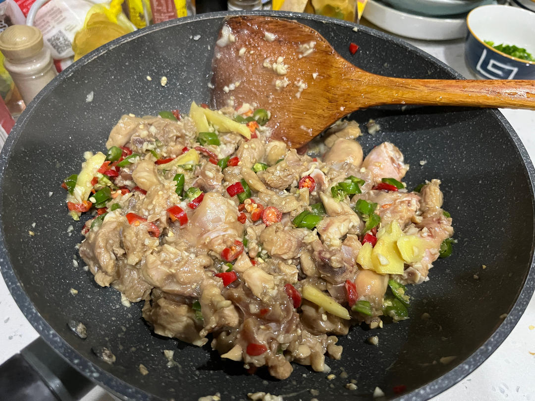 复刻火烧云油焖鸡：史上最简单的下饭神器