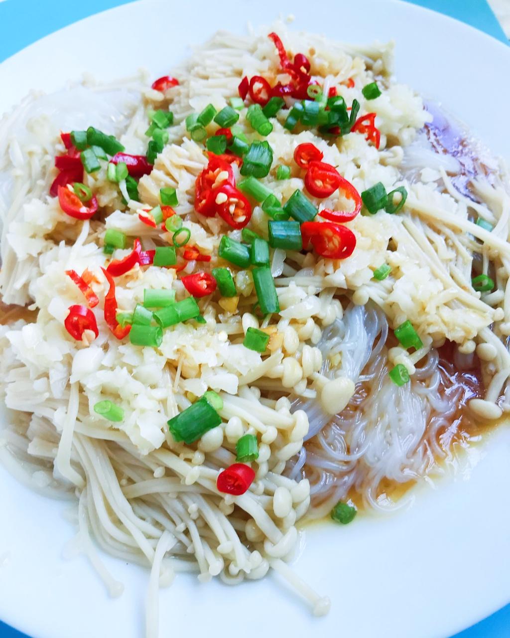 蒜蓉蒸金针菇