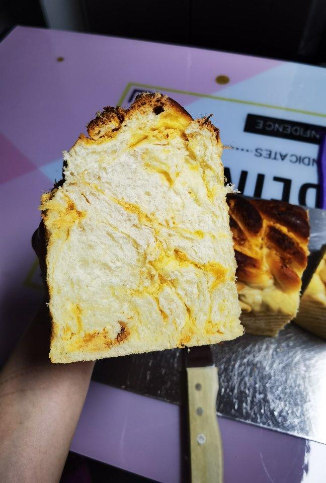 香葱肉松手撕吐司