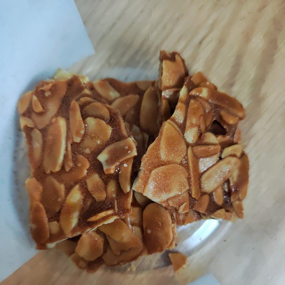 焦糖脆脆杏仁瓦片