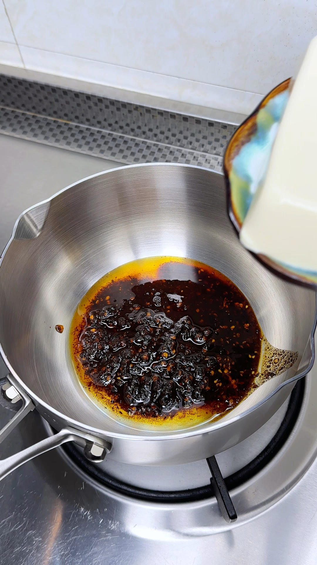 老陈醋酸辣泡面