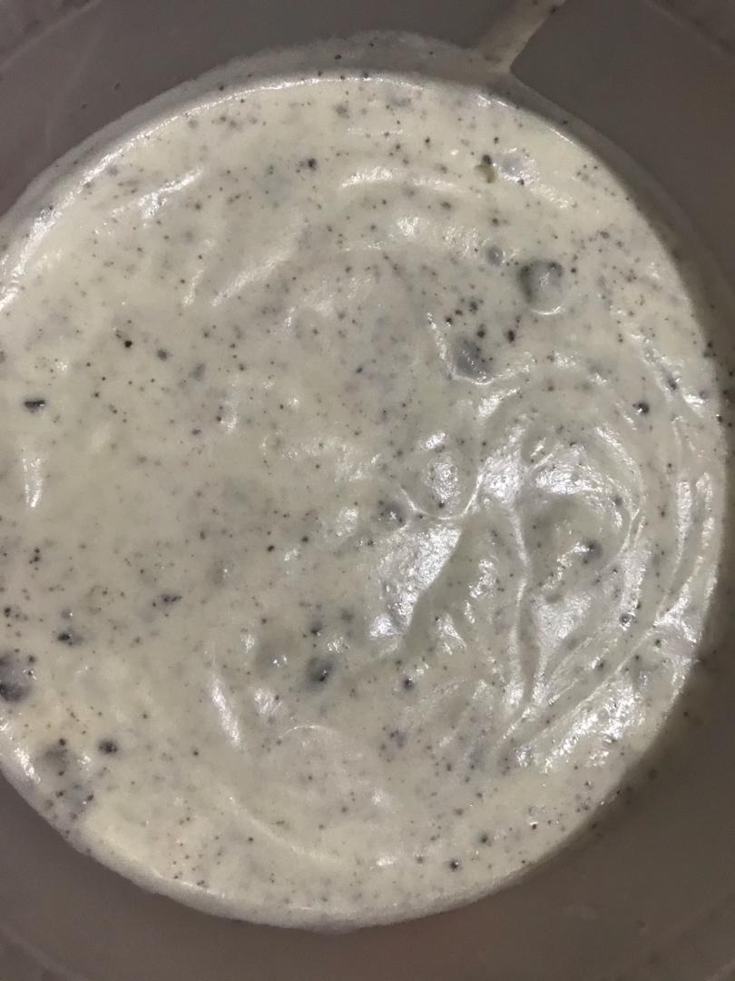 不用搅拌不用冰淇淋机，超级简单的熟蛋黄奶油冰淇淋