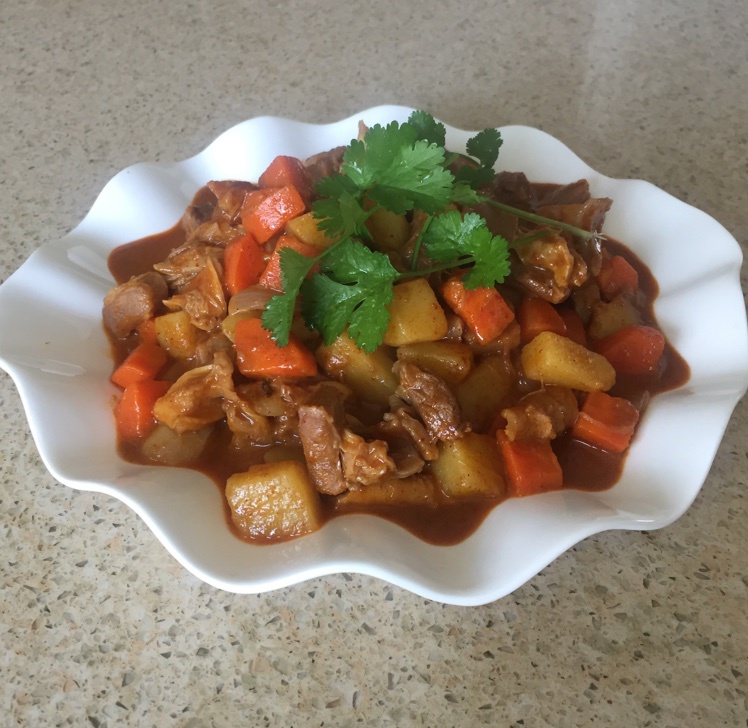 冬日暖身咖喱牛腩锅