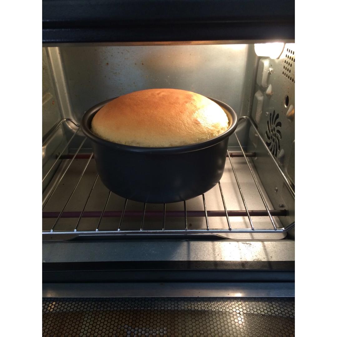 烤箱做蛋糕（戚风蛋糕的做法）