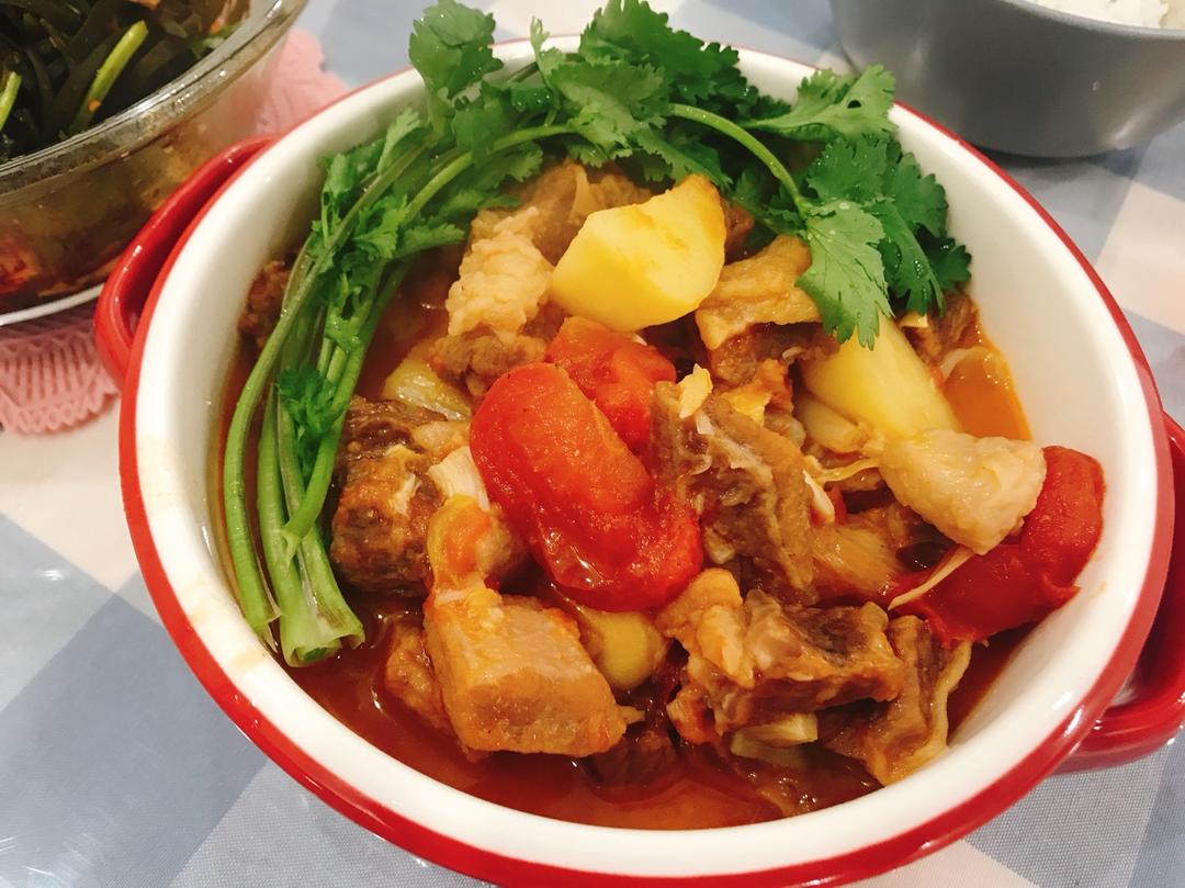 老丁的私房菜-番茄牛腩煲