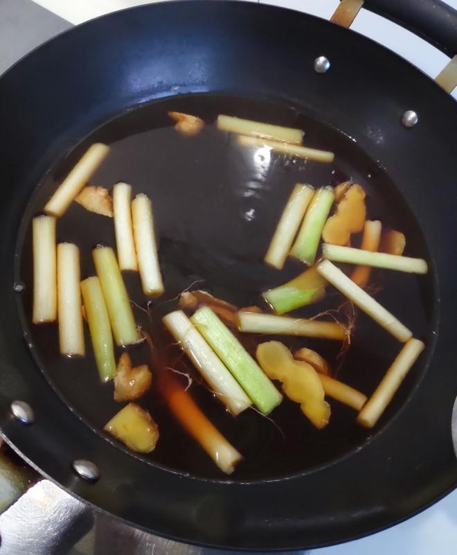 风寒感冒食疗(葱白生姜红糖水)的做法