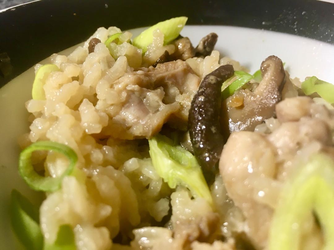 电饭煲之香菇糯米鸡饭