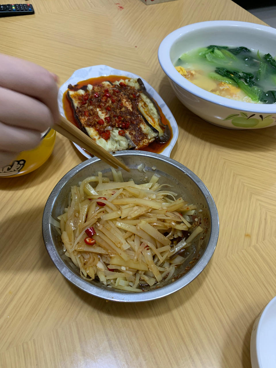 脆爽凉拌土豆丝