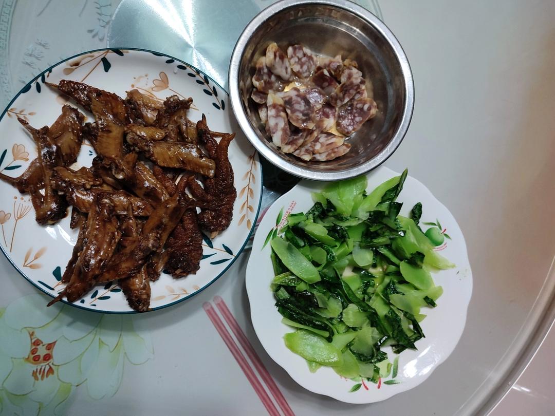 清炒莴笋