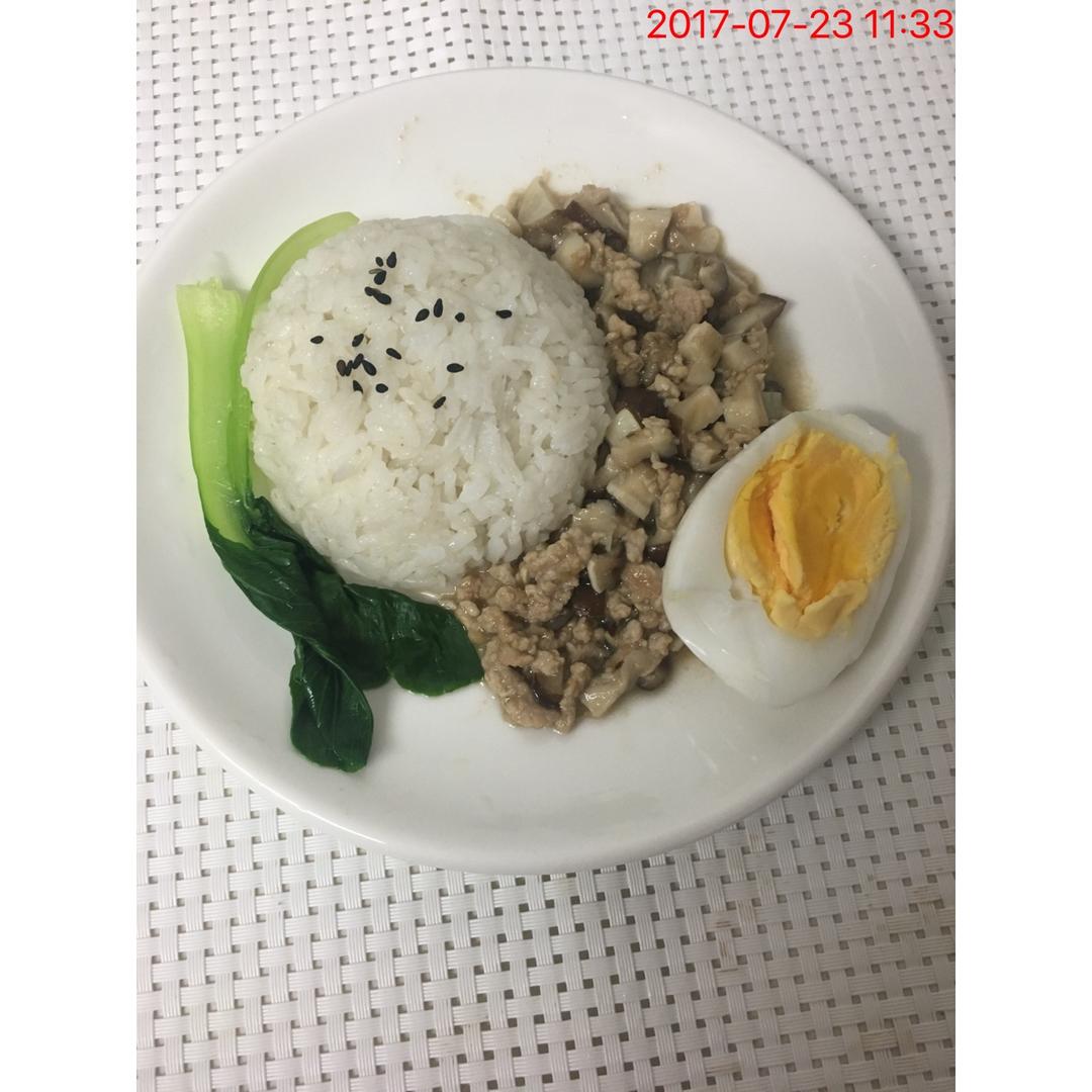 宝宝辅食食谱  宝宝卤肉饭