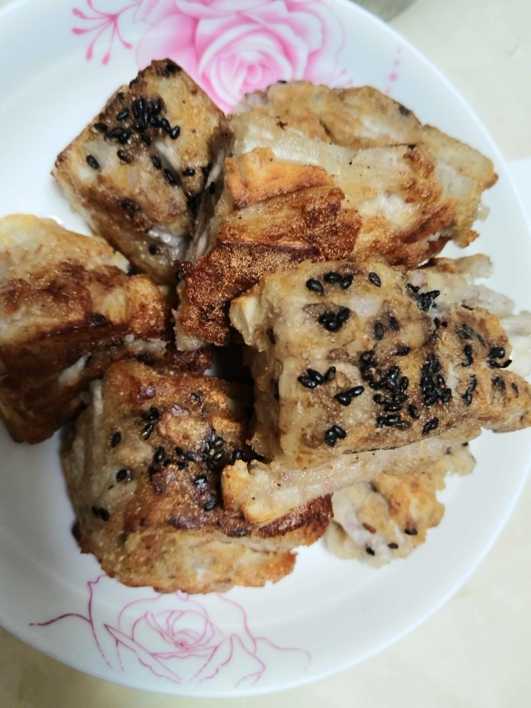 巨巨巨…巨好吃…求你们去做芋头饼！
