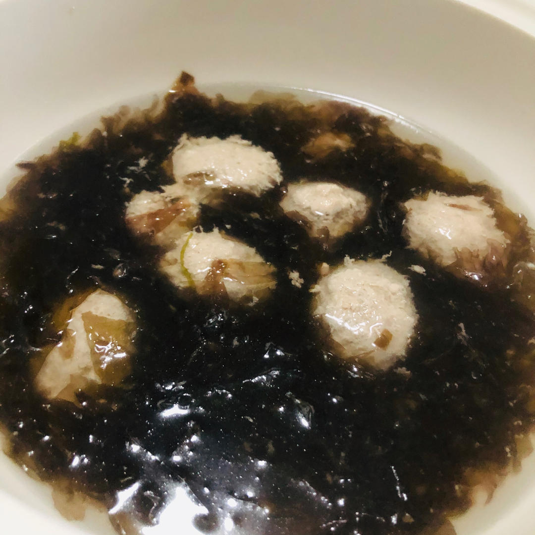 🔥这个季节一定要给孩子多喝这道紫菜肉丸汤，补铁又补钙❗️