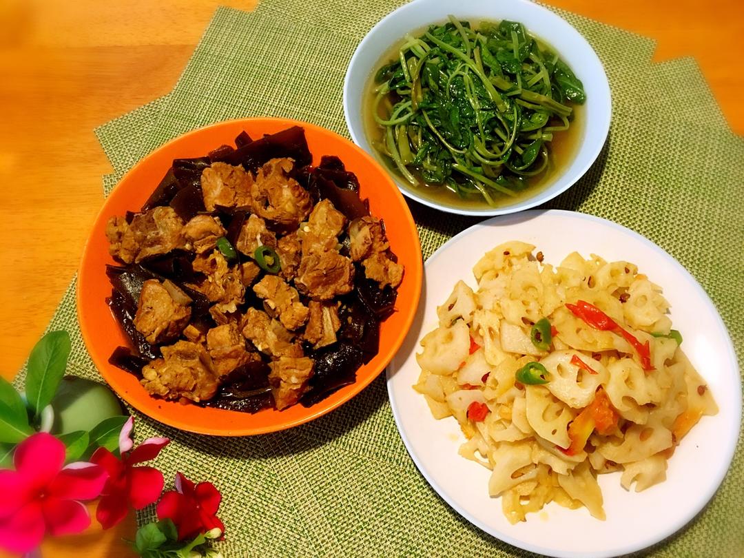 排骨米饭－青岛十大特色小吃