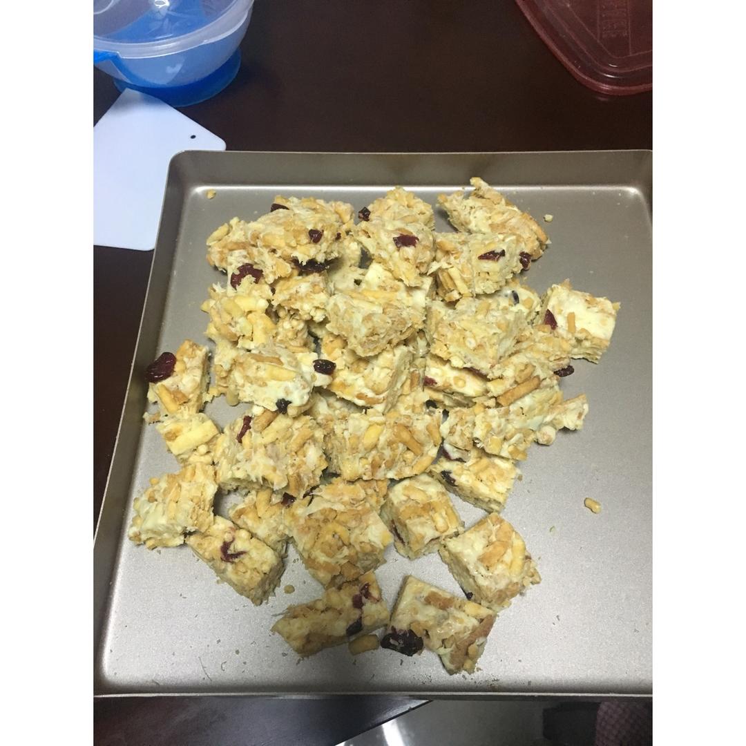 蔓越莓牛扎沙琪玛