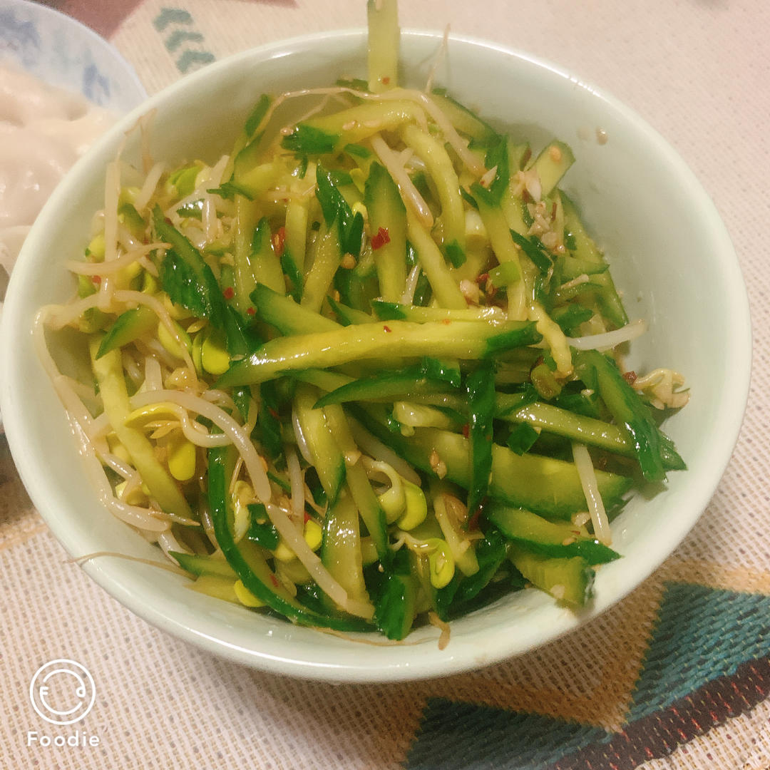 凉拌豆芽