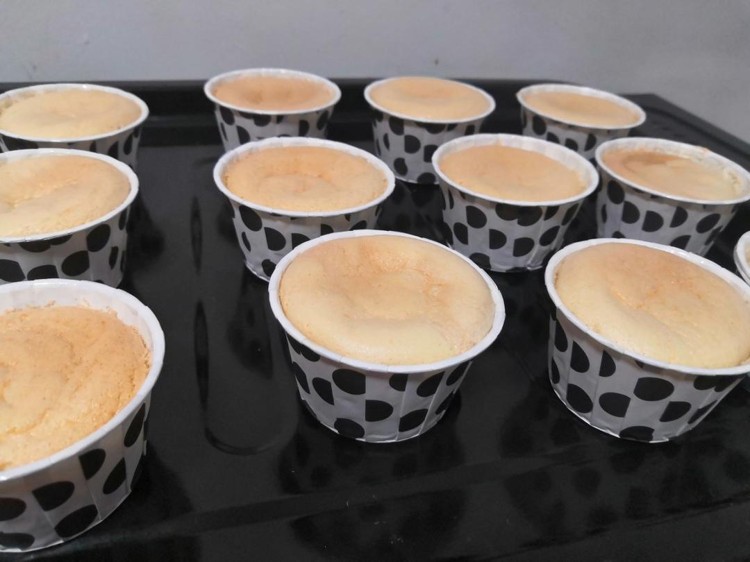 炼乳纸杯蛋糕