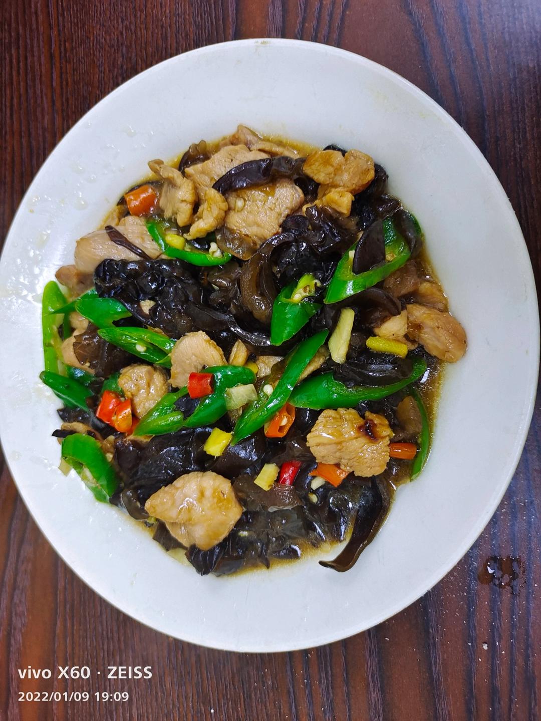 超下饭的木耳炒肉