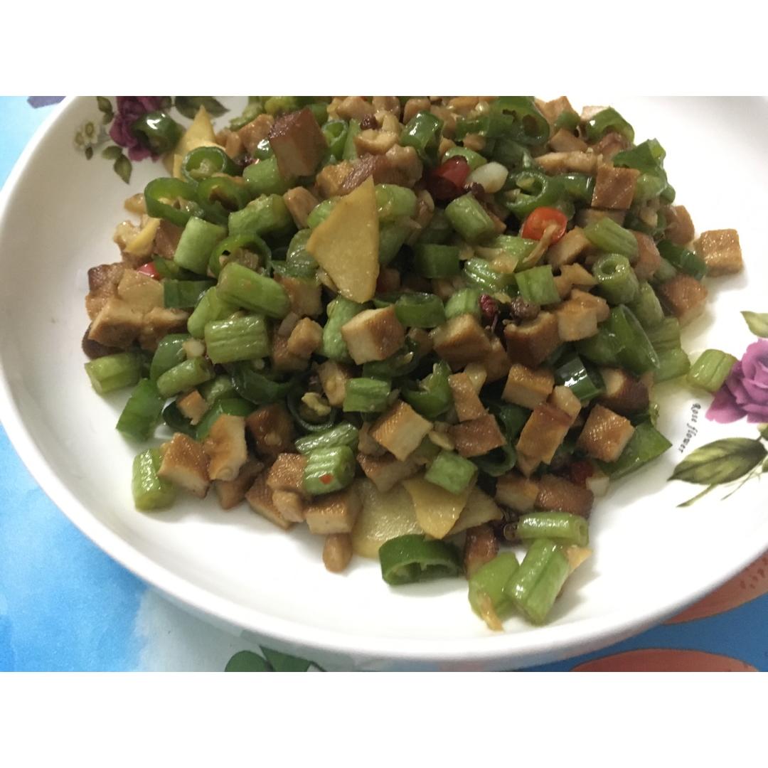 肉末豆干炒四季豆