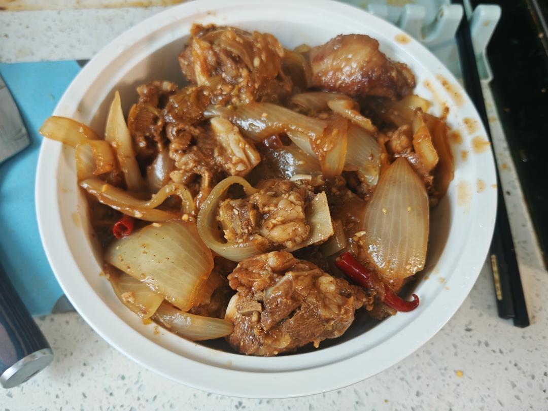 第一次发现洋葱和猪脆骨这么搭