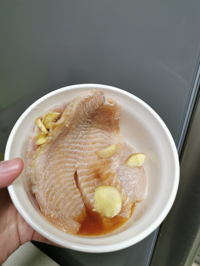 煎鲷鱼🐟的做法 步骤1