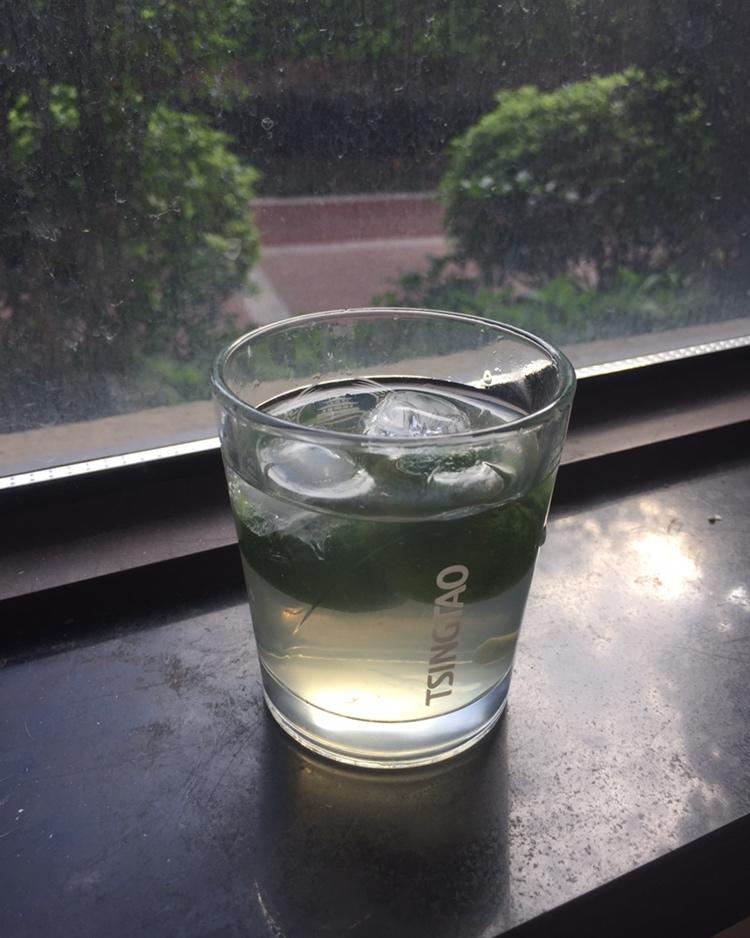 夏日饮品桔子冰