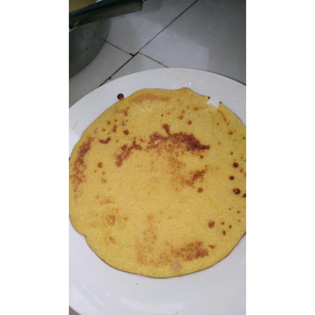 玉米面鸡蛋饼