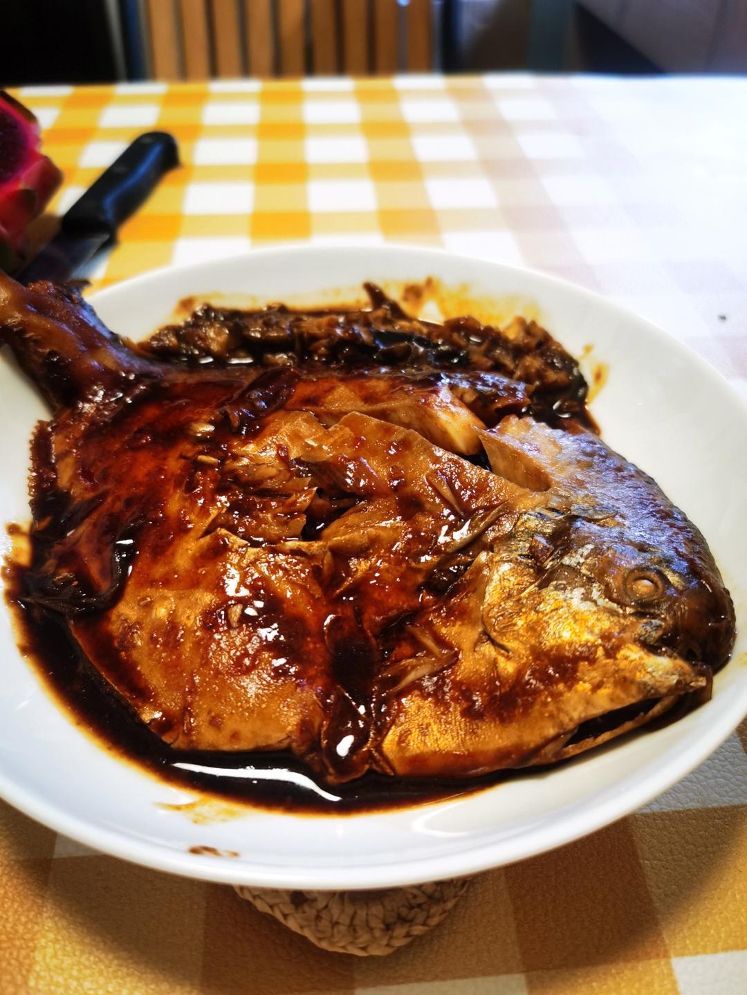 【家常菜】上海红烧鲳鱼