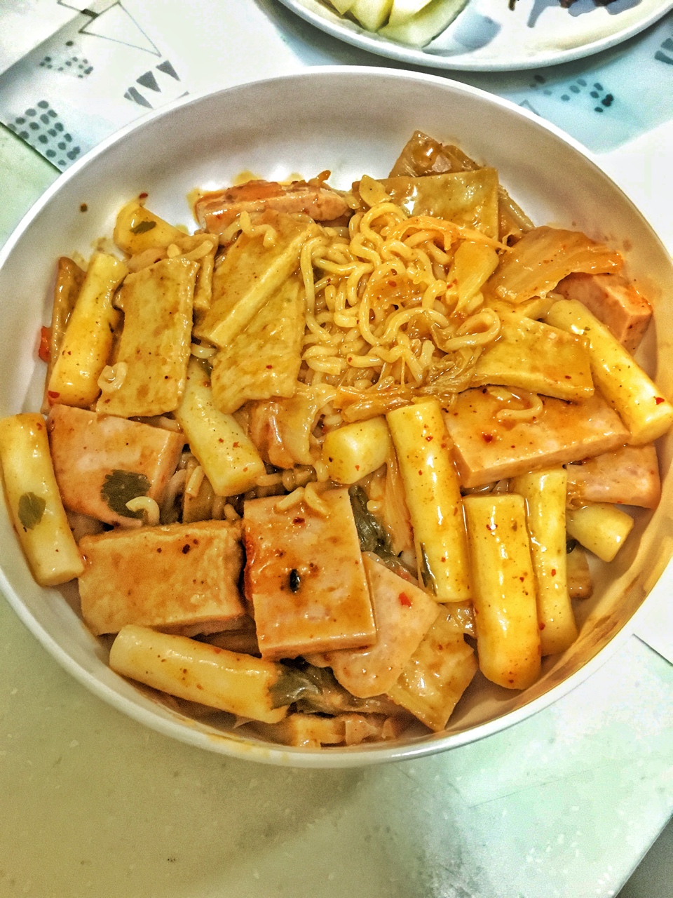芝士拉面炒年糕—韩国街边美食改良版