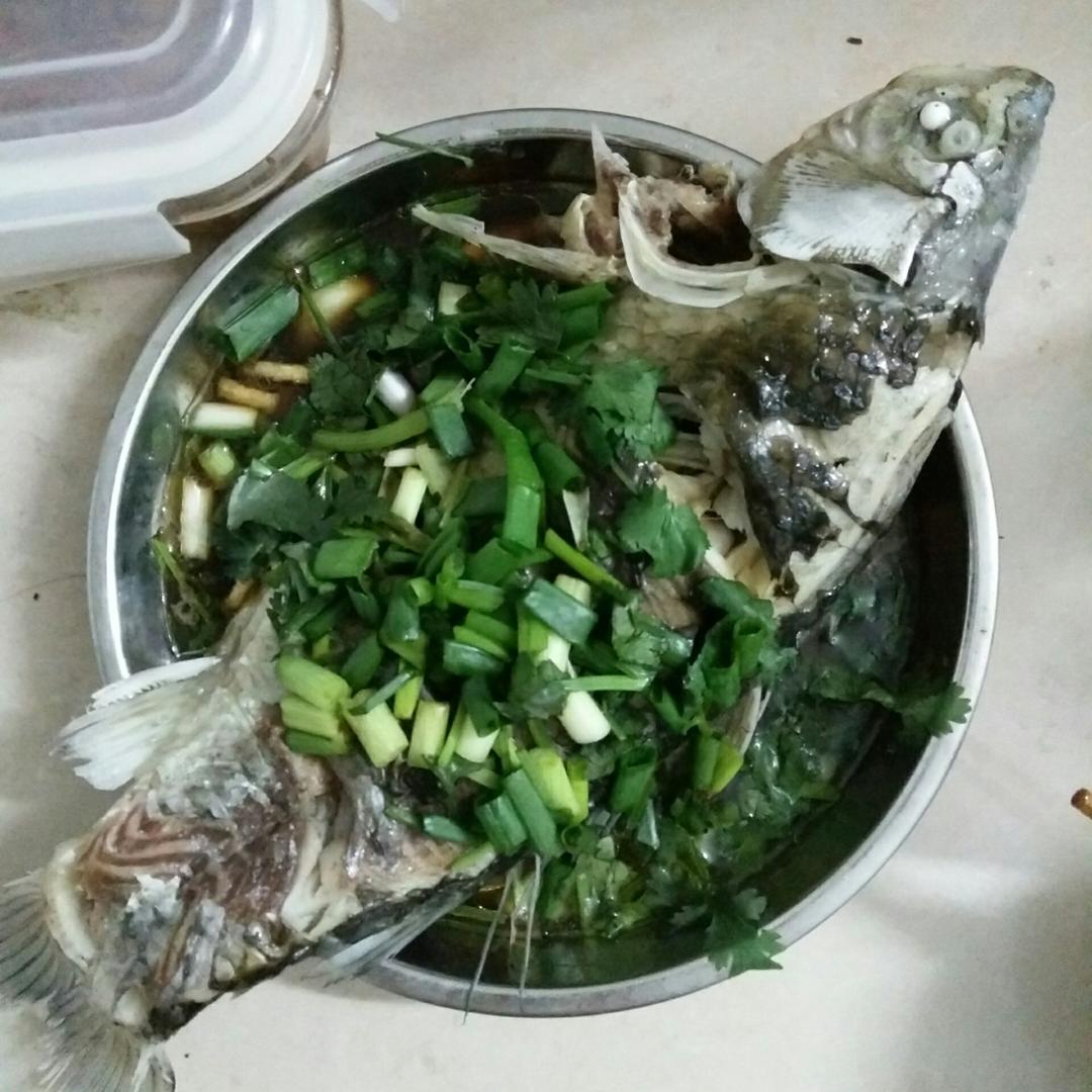清蒸鲫鱼