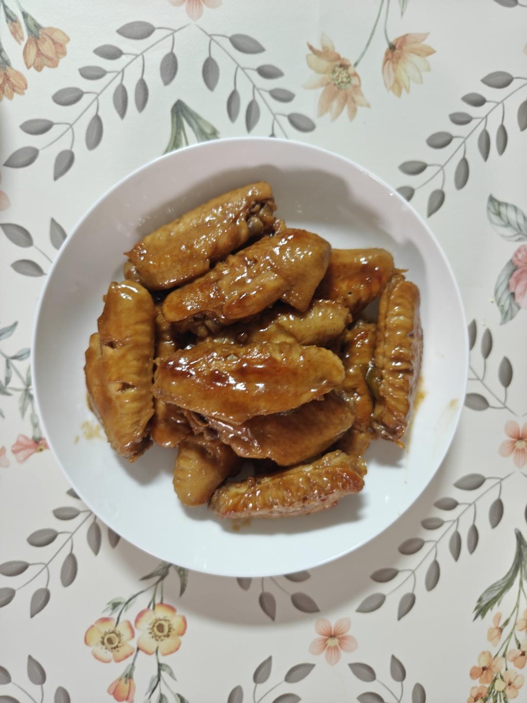 外婆教我的红烧鸡翅·连汤汁都狠好吃！！！